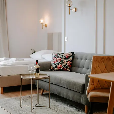 Apartment Pobookowane Wilcza Old Town