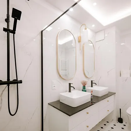 Pobookowane Wilcza Old Town Apartment *