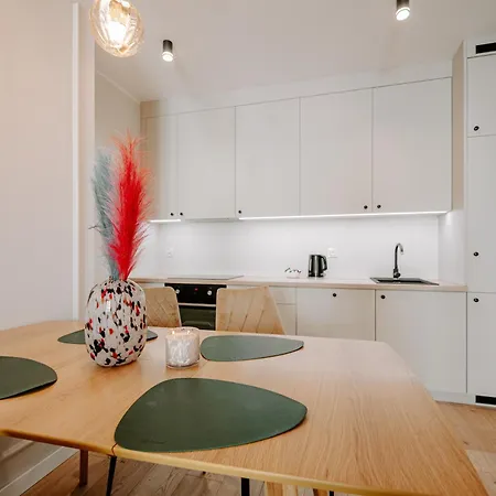 Apartamento Pobookowane Wilcza Old Town *